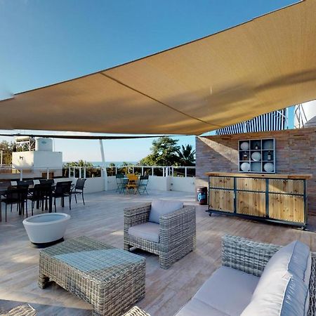 Penthouse - Private Roof Terrace - Sea & Mountain View Apartment Гранд Байе Екстериор снимка