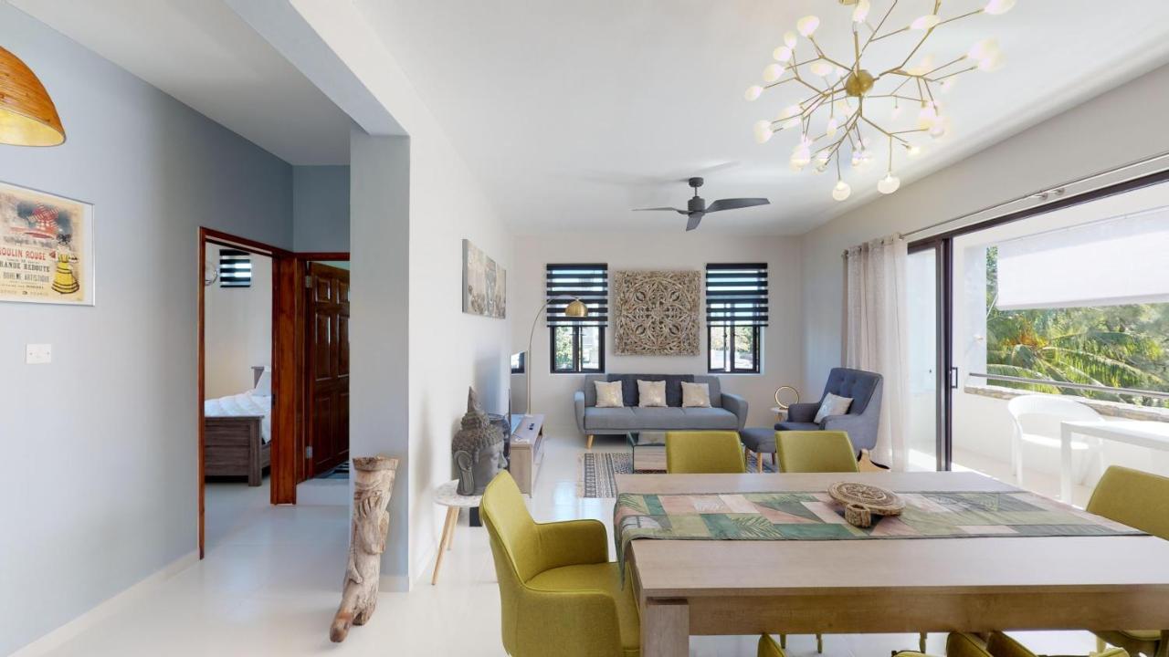 Penthouse - Private Roof Terrace - Sea & Mountain View Apartment Гранд Байе Екстериор снимка
