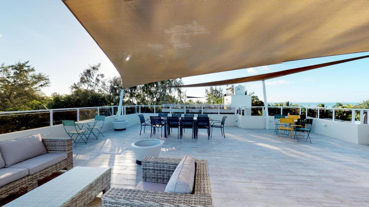 Penthouse - Private Roof Terrace - Sea & Mountain View Apartment Гранд Байе Екстериор снимка