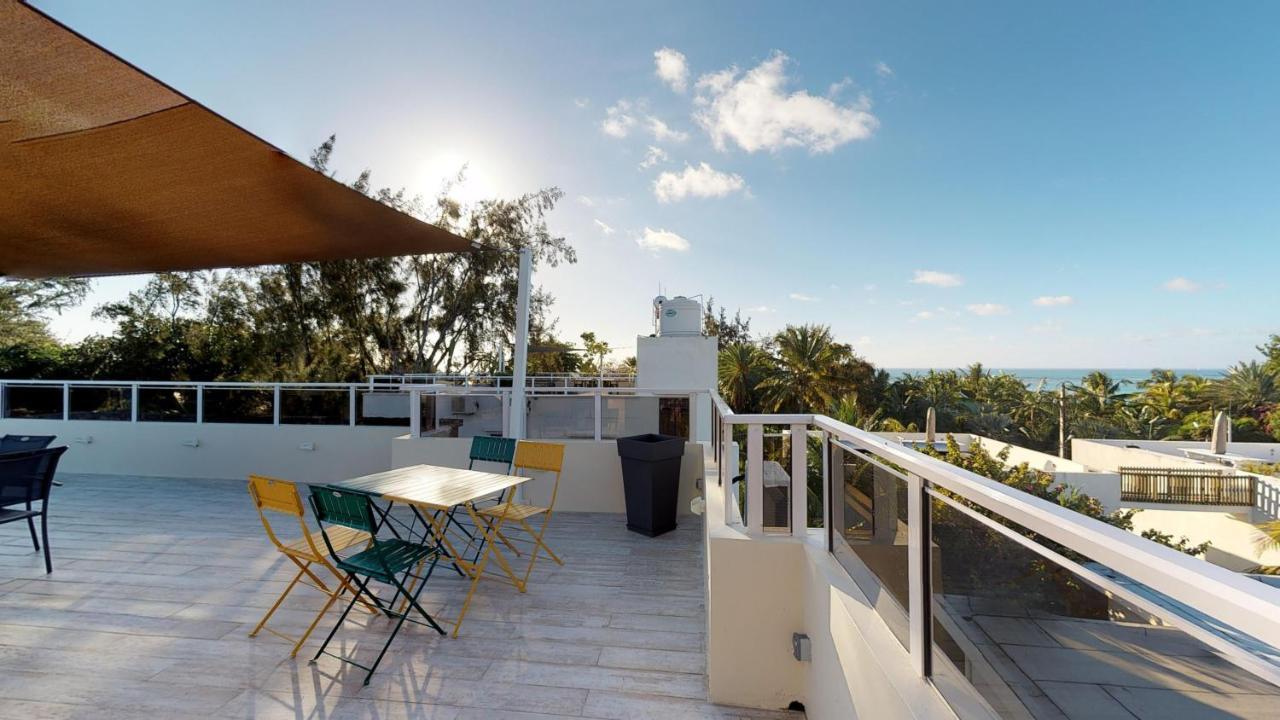 Penthouse - Private Roof Terrace - Sea & Mountain View Apartment Гранд Байе Екстериор снимка