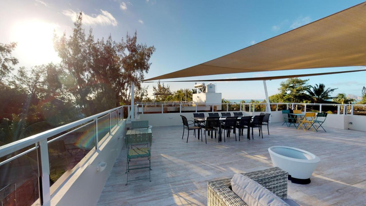 Penthouse - Private Roof Terrace - Sea & Mountain View Apartment Гранд Байе Екстериор снимка